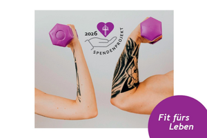 Logo des Spendenprojekts 2026 mit dem Slogan 'Fit fürs Leben' zeigt 2 Arme mit Hanteln – einen weiblichen und einen männlichen.